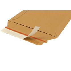 Robuste-Braune-Versandtasche-aus-Pappe