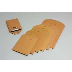 versandtaschen-zungensteckverschluss-braun